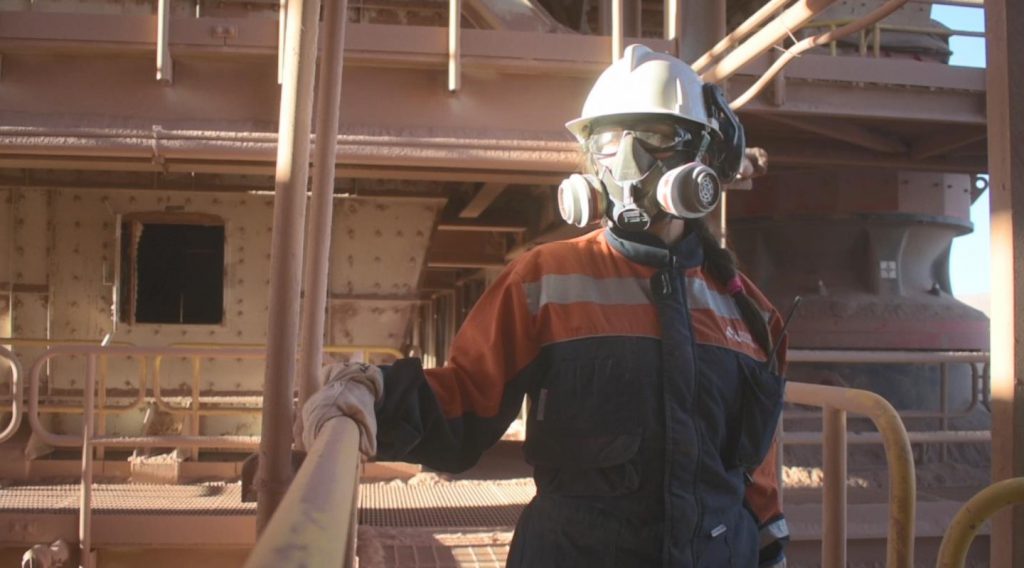 Con múltiples actividades inició el Mes de la Mujer en faena