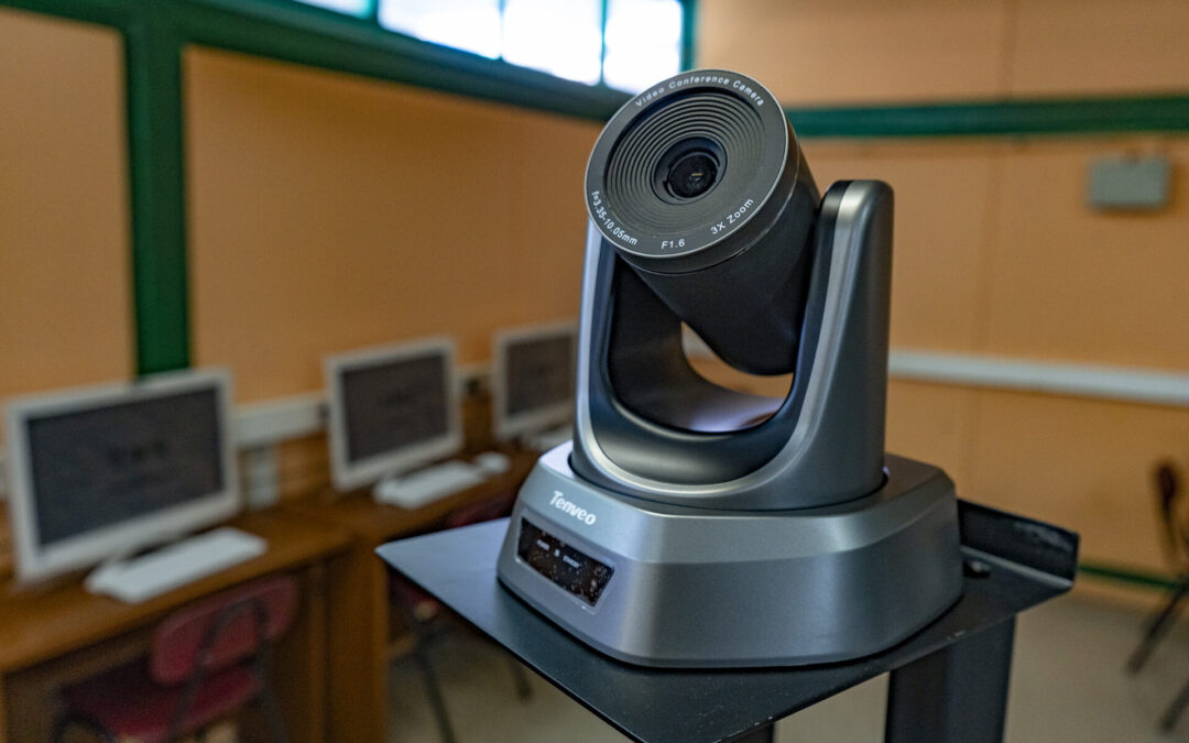 Liceo de María Elena estrenó nuevo equipamiento tecnológico