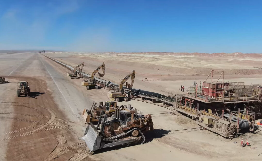 Un gran equipo: el trabajo colaborativo del noveno shifting en la historia de Minera Antucoya