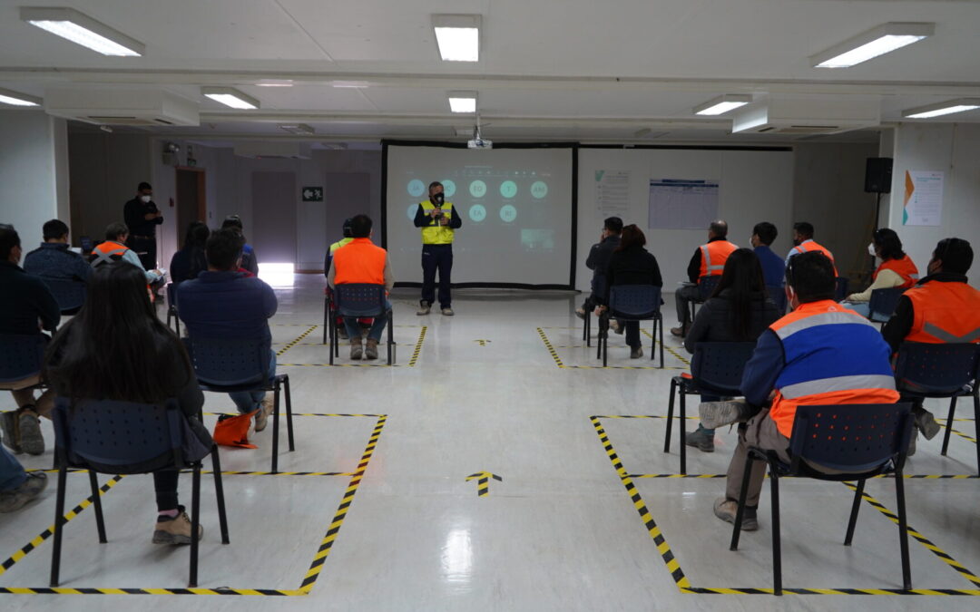 Representantes de empresas colaboradoras asisten a primera reunión presencial del CPHS