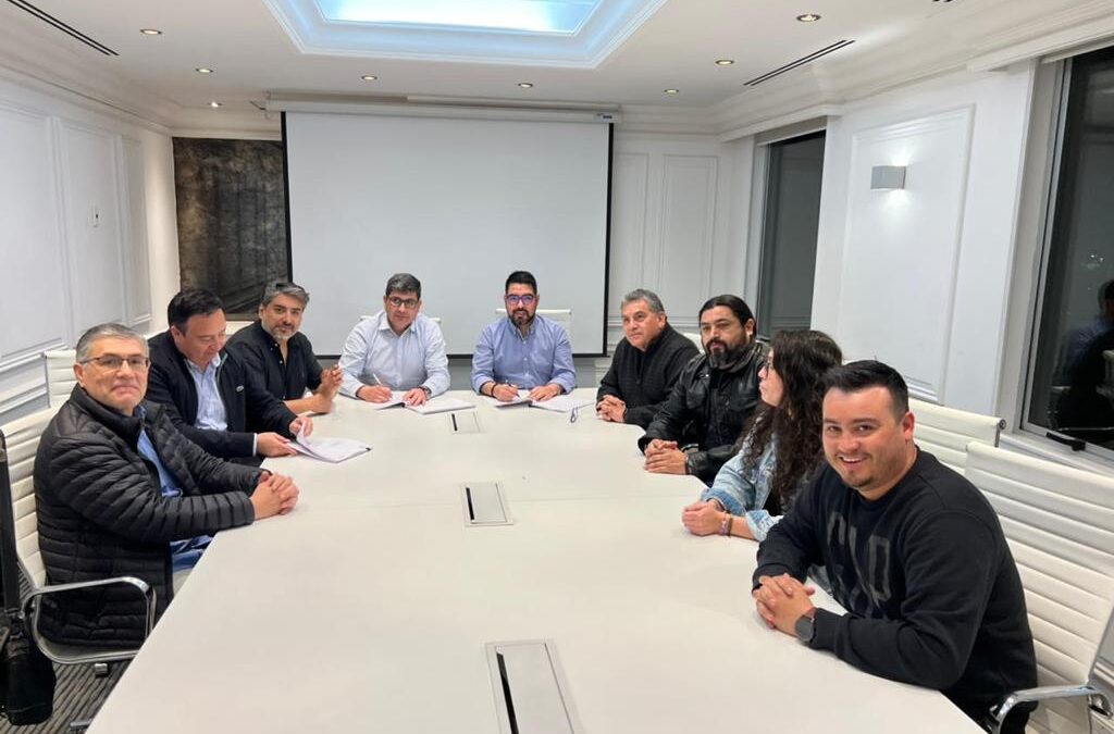 Minera Antucoya y Sindicato N°1 de Trabajadores logran exitoso acuerdo