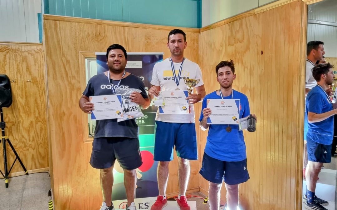 Torneo de tenis de mesa: ¡Antucoya tiene nuevos campeones!