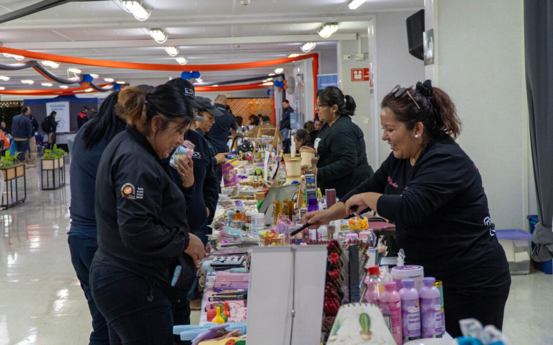 Desde una mina en miniatura hasta masajes: Expo Personas y Organización tuvo 600 asistentes