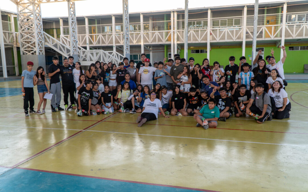 Conectar propósitos: voluntariado Antucoya refuerza la identidad en jóvenes de María Elena