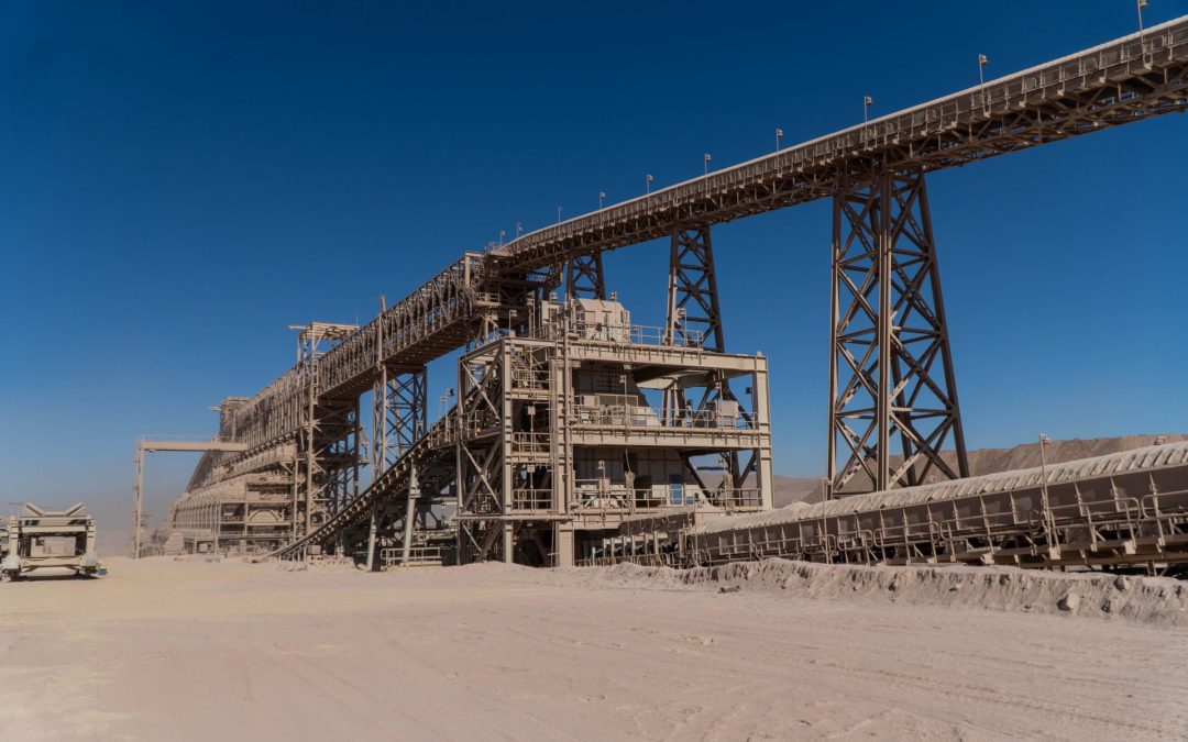 ¡3,2 millones de toneladas! Antucoya alcanzó récord histórico de mineral apilado en mayo