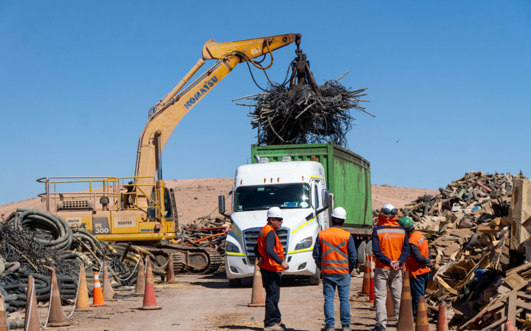 Minera Antucoya inicia reciclaje de goteros en desuso