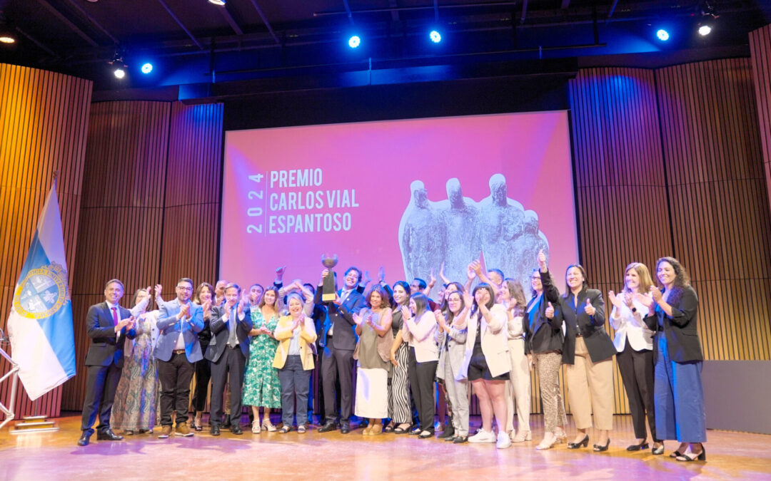 Minera Antucoya ganó el premio Carlos Vial Espantoso 2024