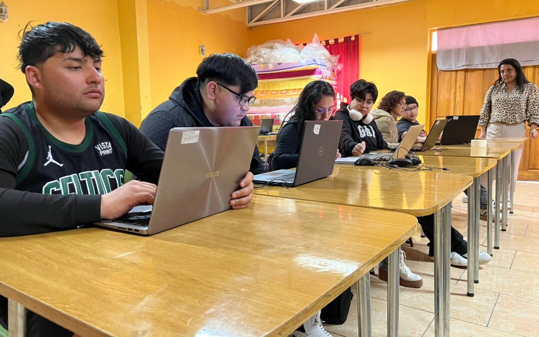 Grupo Minero capacitó a más de 350 personas