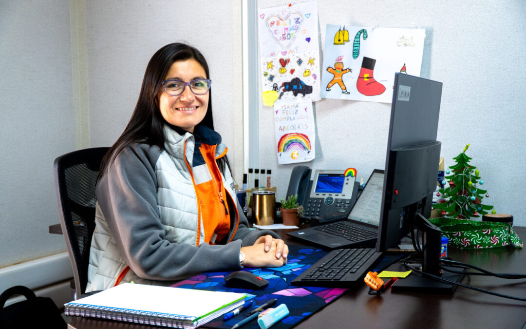 Francia Contreras: “Antucoya me ha permitido conciliar mi rol de madre con el trabajo”