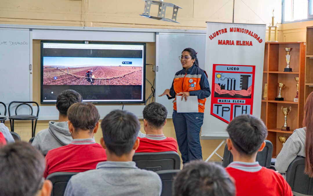 Estudiantes de María Elena se suman a cultura de seguridad con apoyo de Antucoya
