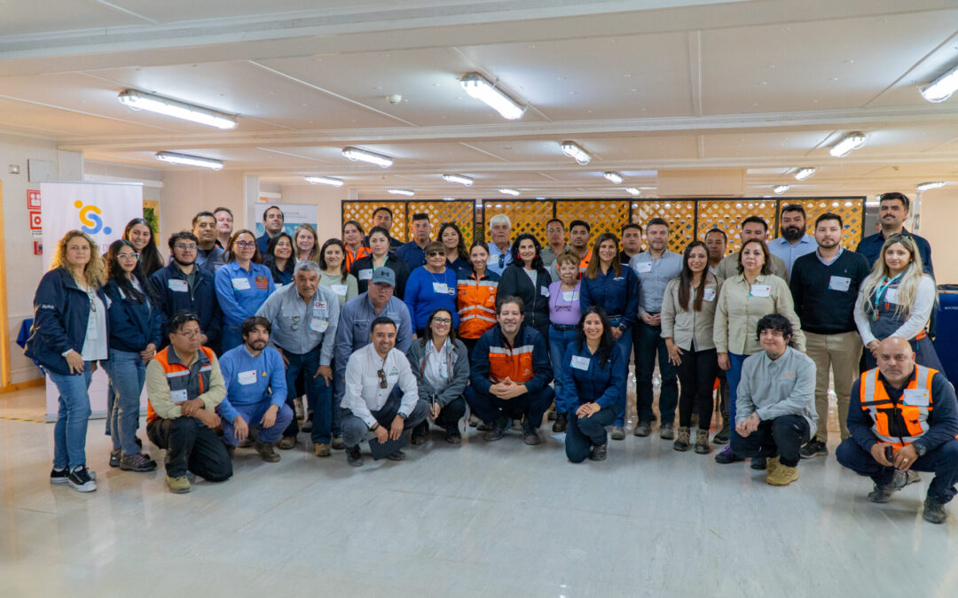 Antucoya impulsa el desarrollo local con networking para proveedores de María Elena