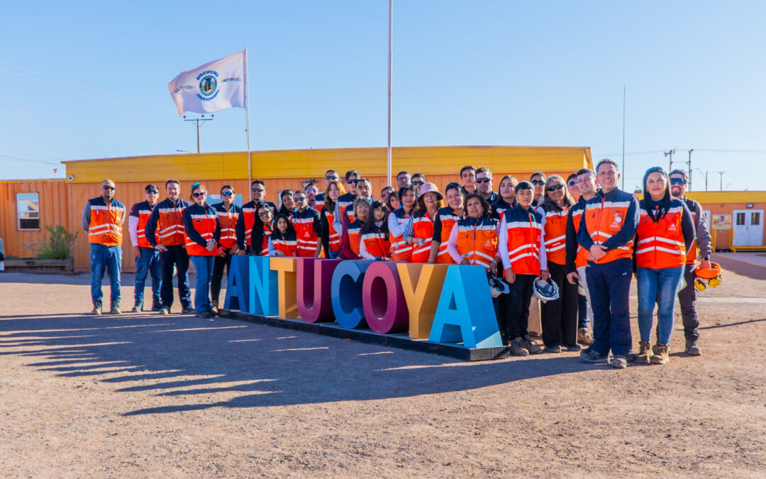 ¡Tu familia en faena! Seres queridos visitaron Minera Antucoya