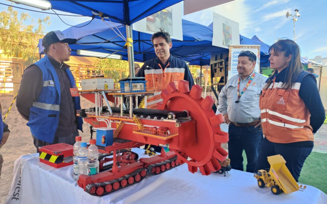 Feria de seguridad enseñó riesgos a través de maquetas