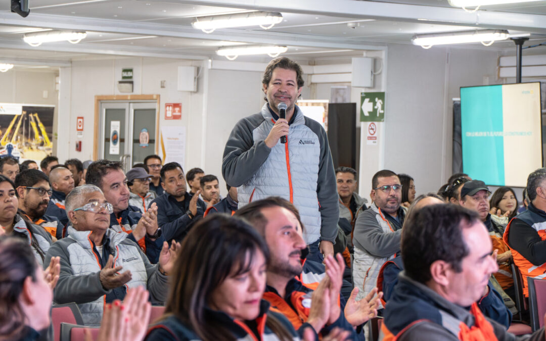 Con lo mejor de ti, el futuro lo construimos hoy