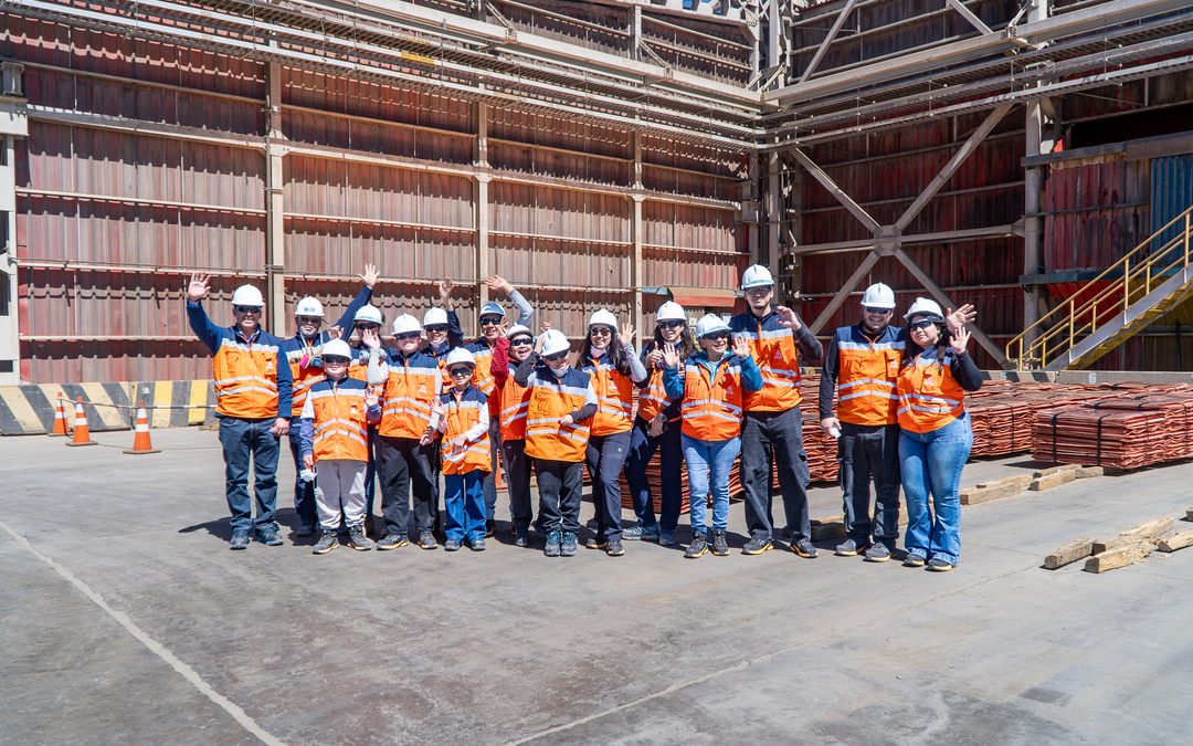 Más de 30 familiares de trabajadores y trabajadoras visitaron la operación 