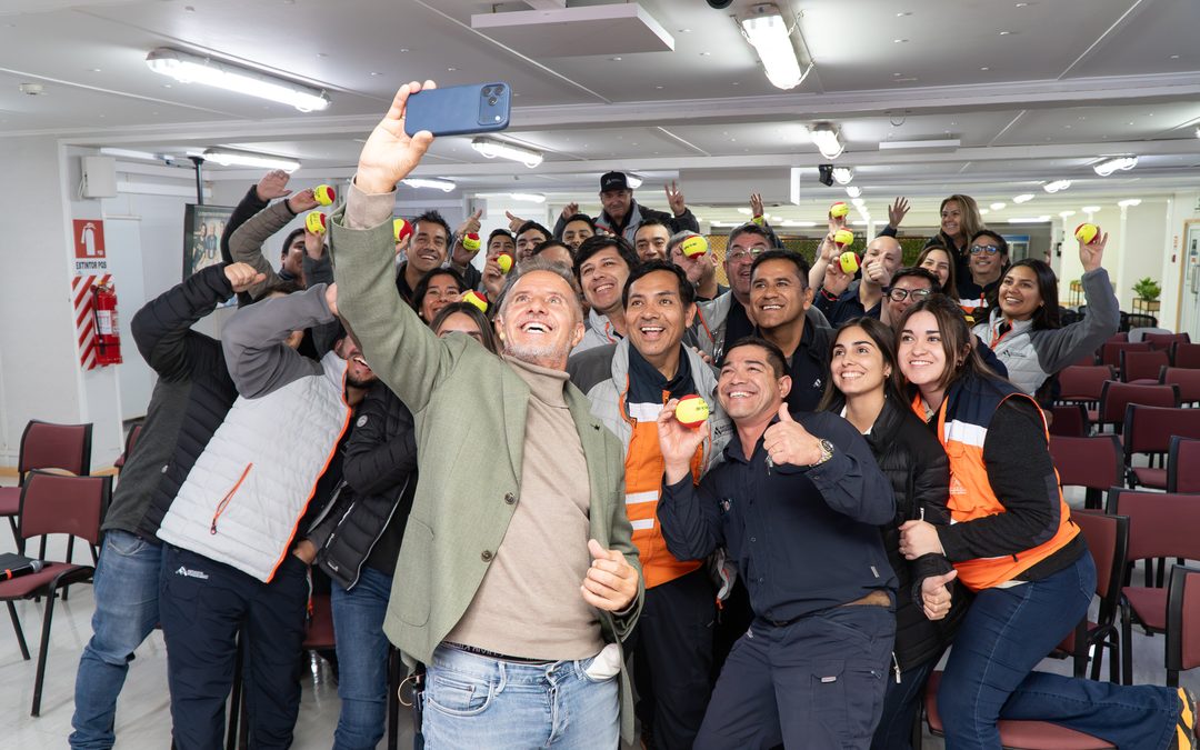 Horacio de la Peña motivó al equipo de Antucoya a través de su experiencia 